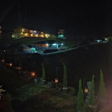 Bromo Otix Guest House Esterno foto