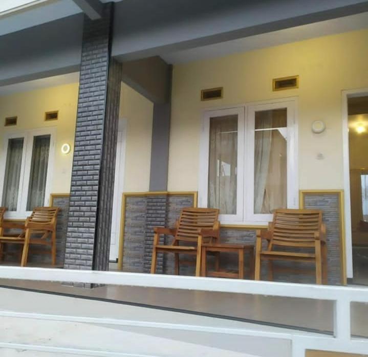 Bromo Otix Guest House Esterno foto