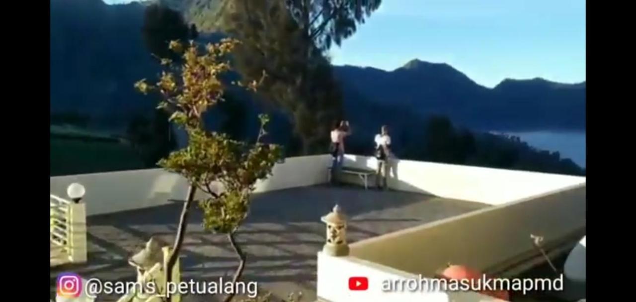 Bromo Otix Guest House Esterno foto